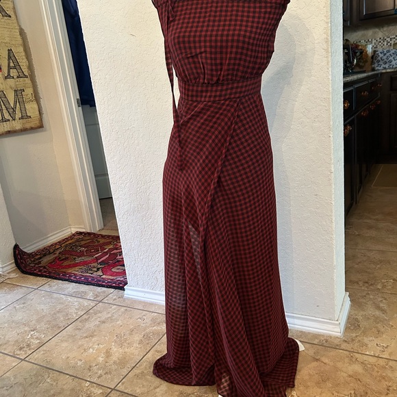 ❤️ Vici Red and Black Checkered Maxi Dress - Picture 2 of 10